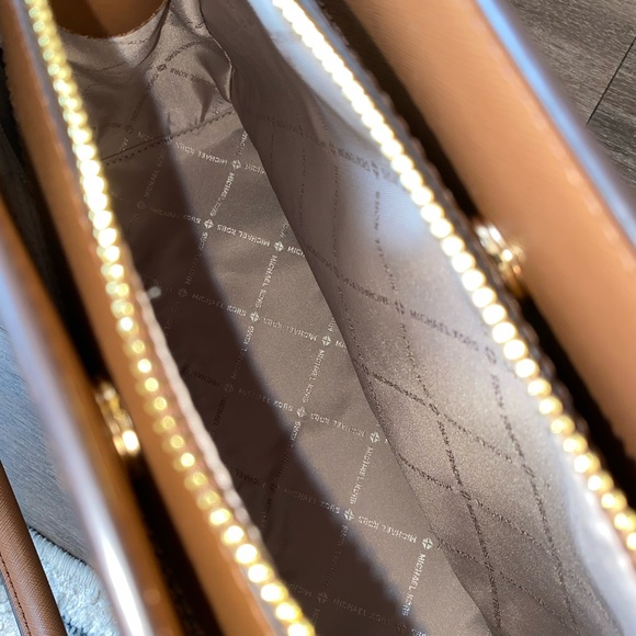 Brand New Michael Kors Satchel - Picture 4 of 9